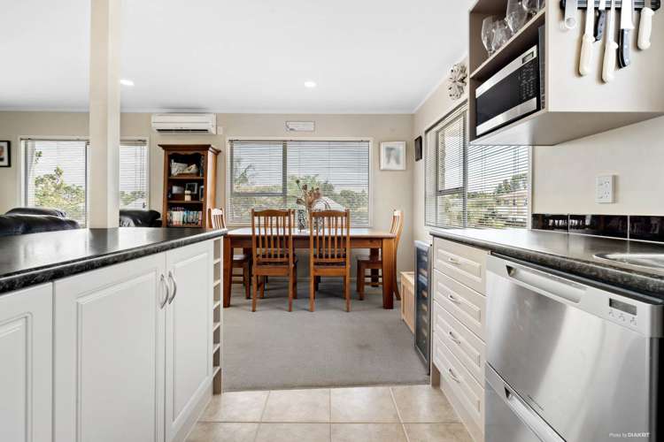 43 Seaward Place Wattle Downs_6