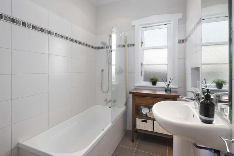 25 Bentinck Avenue Strathmore Park_18