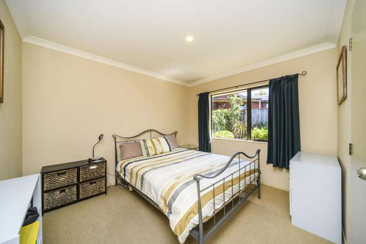 53 Pacific Drive Fitzherbert_14