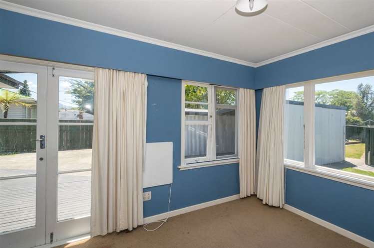 7 Glenroy Crescent Springlands_21