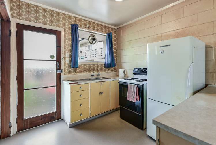 3/110 Firth Street Hamilton East_2