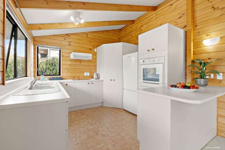 2/48 Drake Street Howick_7