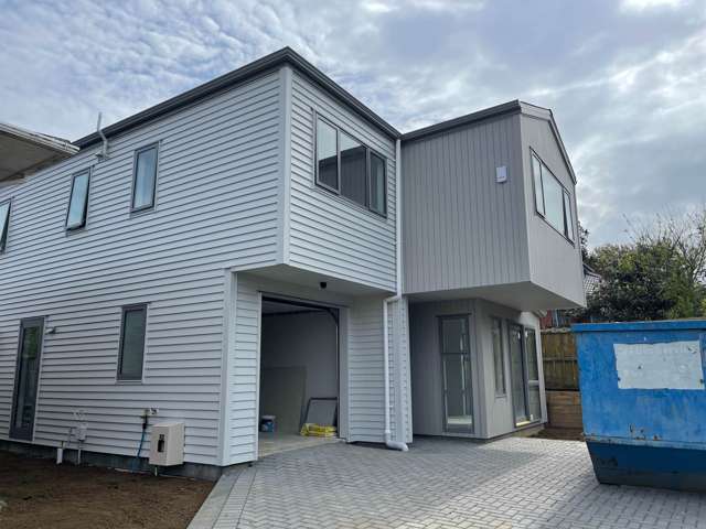4 bedrooms family home in Sunnyhills