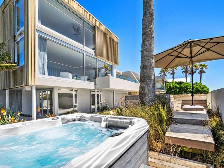 7 Surf Road Mt Maunganui_1