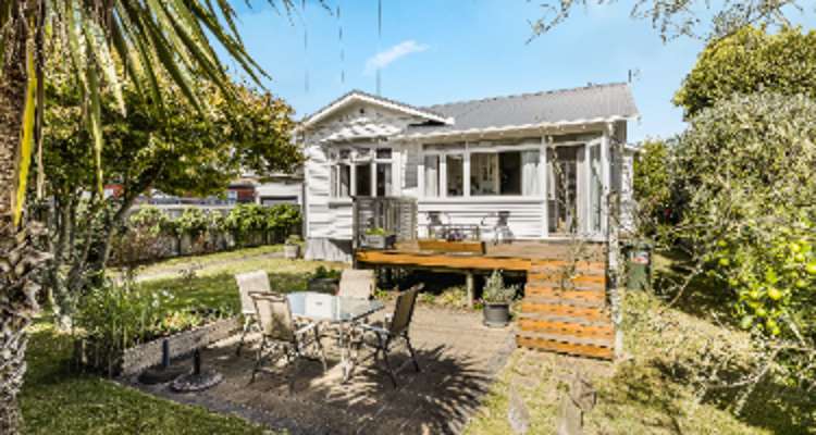 8 Invermay Avenue_0