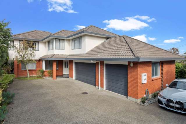 Prime Location with Triple Garage & Sea Views