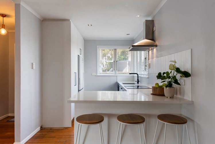 798 Whangaparaoa Road Manly_7