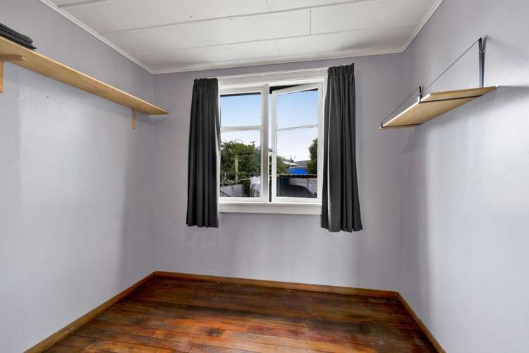 85 Collins Street Hawera_16