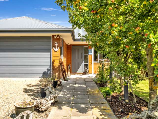 Surf, Sun & Easy Coastal Living