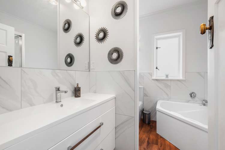 26 Powhiri Avenue Kensington_17