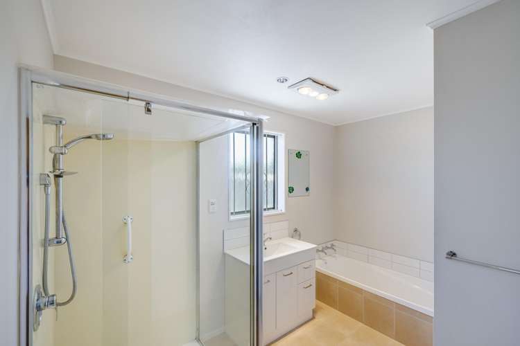 3/403 Avenue Road West Hastings Central_7