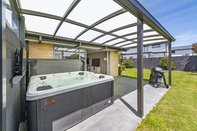 102 Tauhinu Avenue Lincoln_21