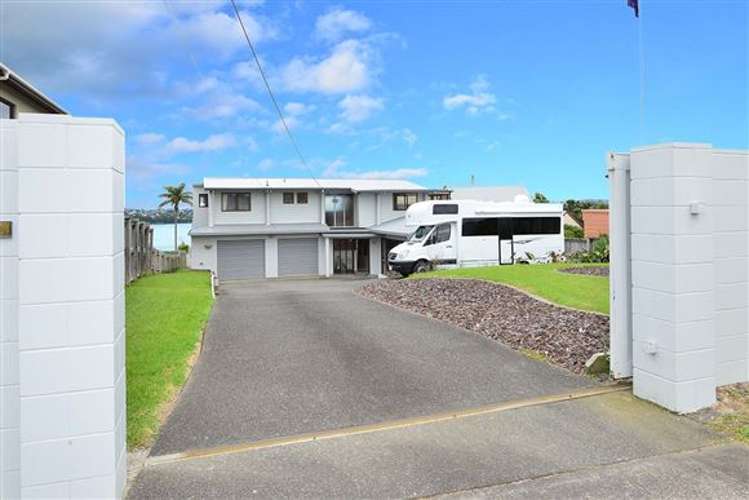 1022 Whangaparaoa Road Tindalls Beach_11