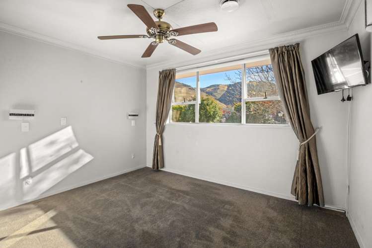 7 & 8 Ormaglade Place Millers Flat_18