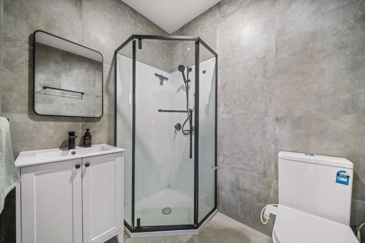403B West Coast Road Glen Eden_12