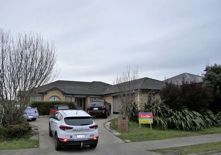 8 Thomas Road Huntington_0