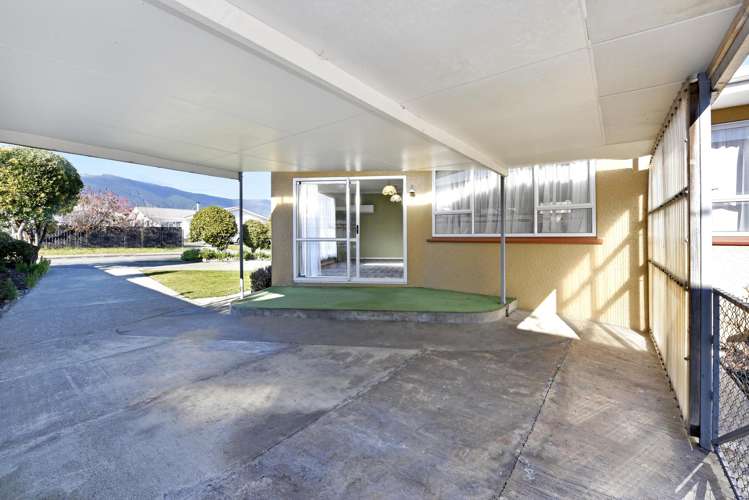 14 Tennyson Crescent Stoke_19