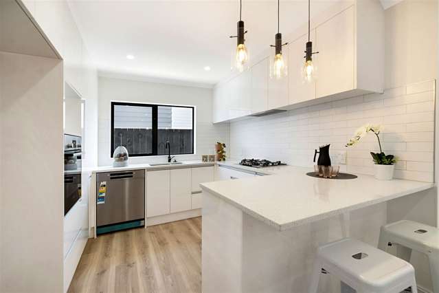 2164D Great North Road Avondale_4