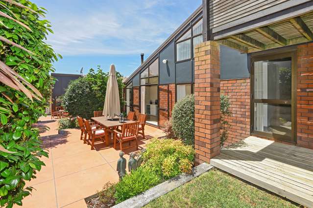 14 Cedar Road Te Awanga_1