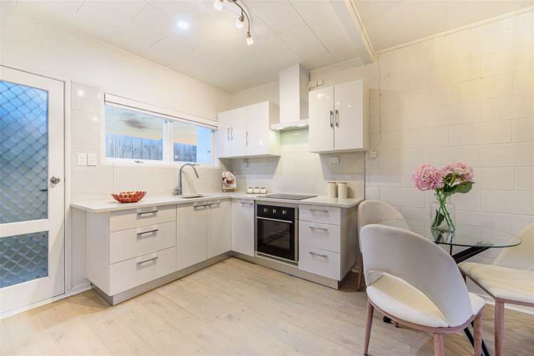 2/7 James Road Manurewa_4