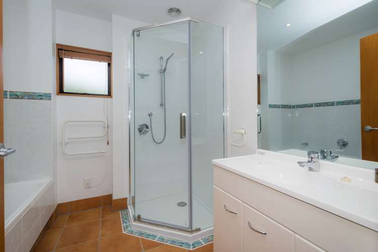 40 Woodridge Avenue Northcross_14