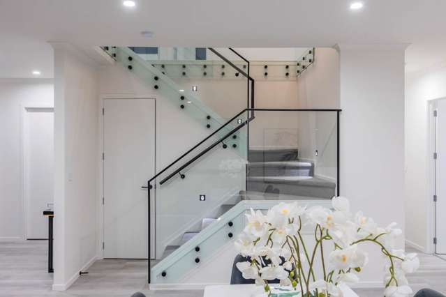 60A Bradbury Road Botany Downs_3