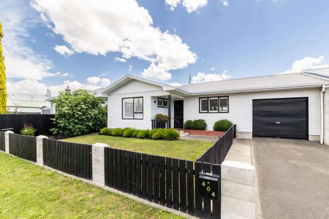 Stylish Parkvale Living at Its Best