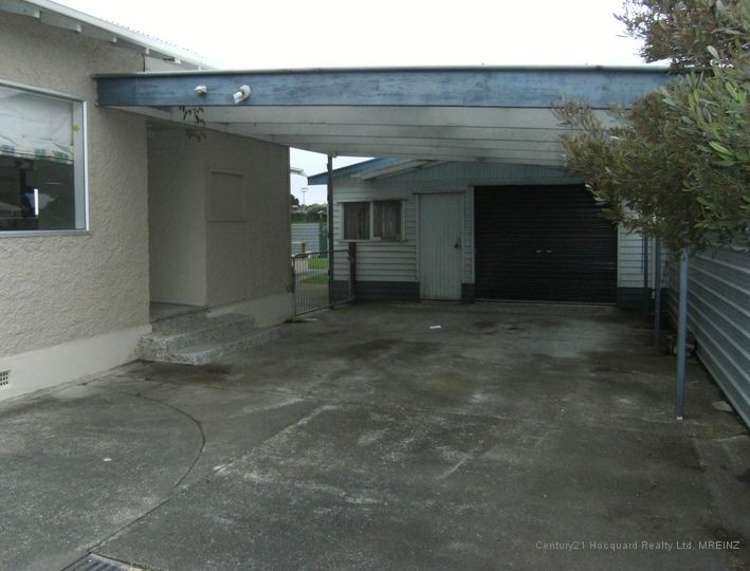 11 Moore Avenue Tawhero_9