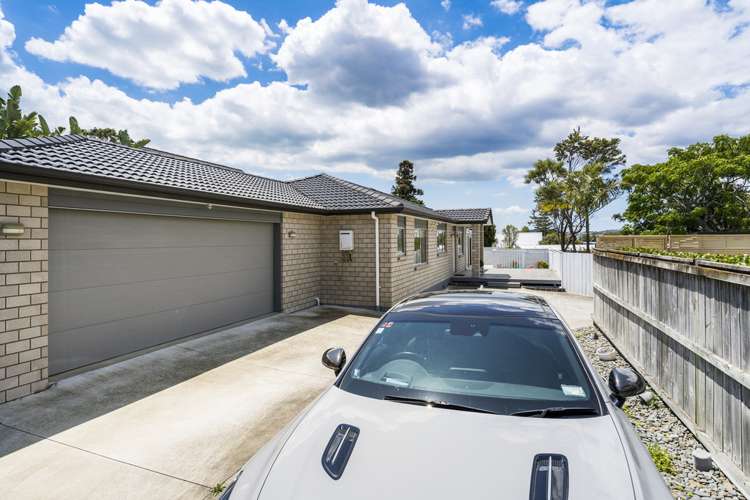 2/53 Hutchinson Avenue New Lynn_16