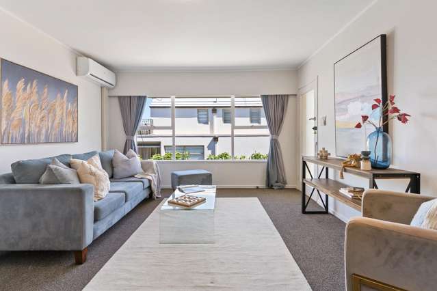 2/16 Beach Road Castor Bay_2