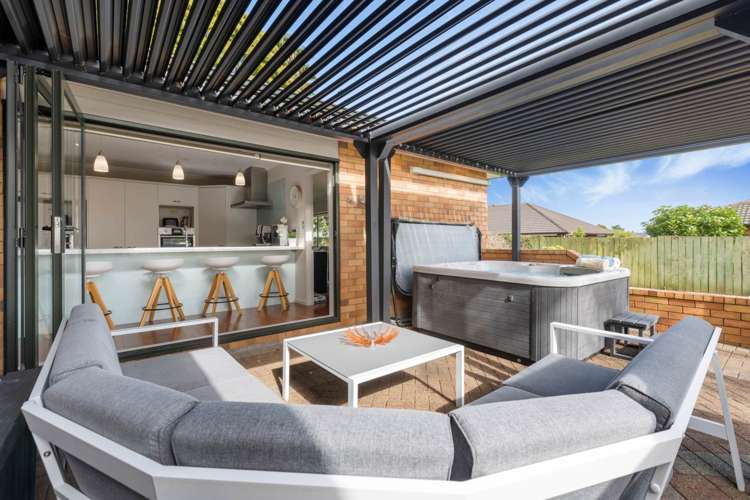 22 Flora Place Wattle Downs_8