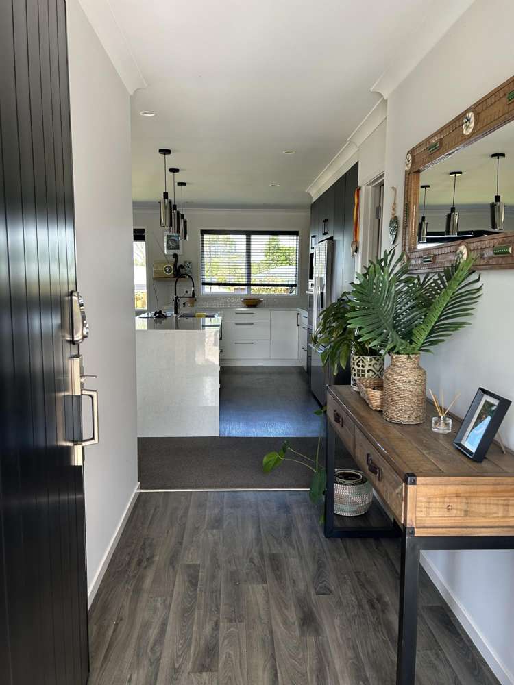 55 Athenree Road Athenree_3