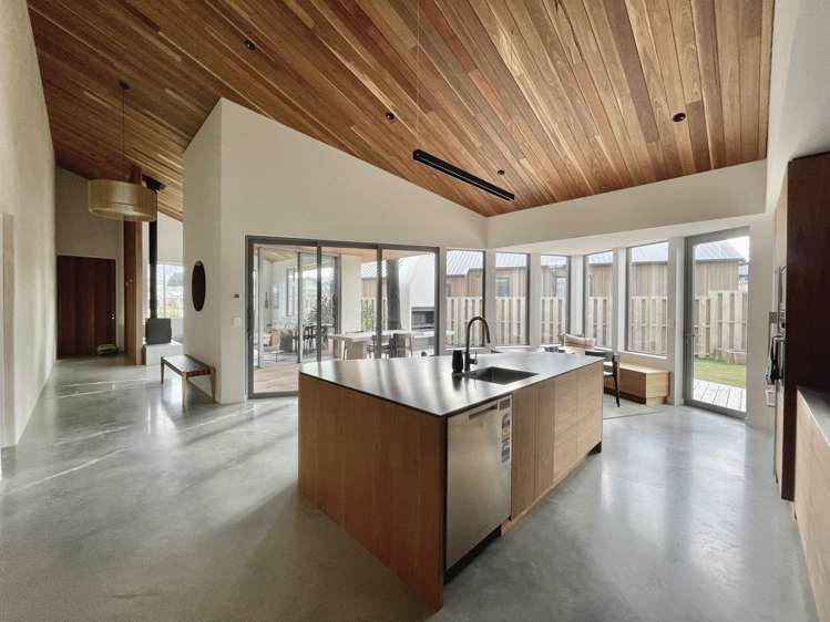 8 Hawkdun Place Wanaka_1