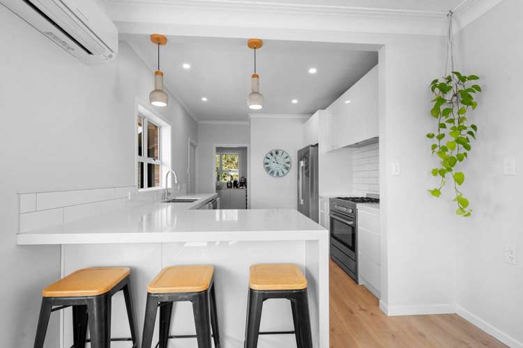 29 Glenfern Road Mellons Bay_4