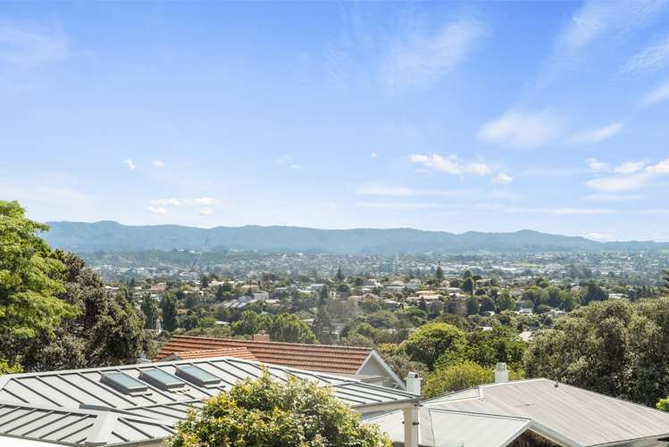 13b Summit Drive Mount Albert_2