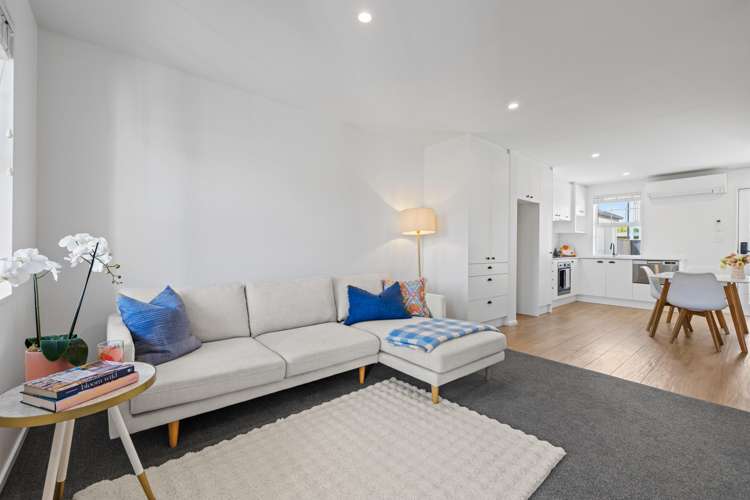 2/42 Woodville Street Edgeware_4