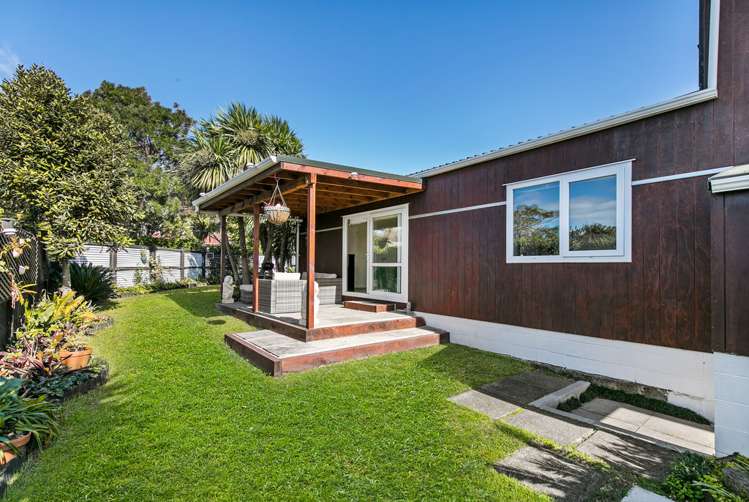 1/6 Aspiring Avenue Clover Park_14