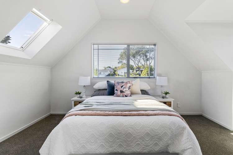 4/60 Larchwood Avenue Westmere_12