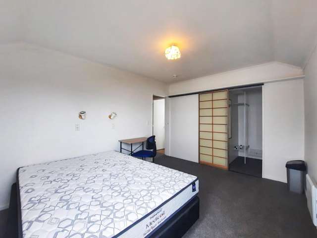 45 Hands Road 1486_3