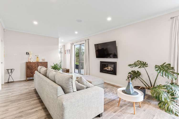 15 Atalanta Way Beachlands_2