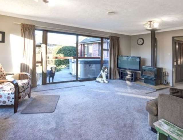 17 Wickliffe Street Mosgiel_1