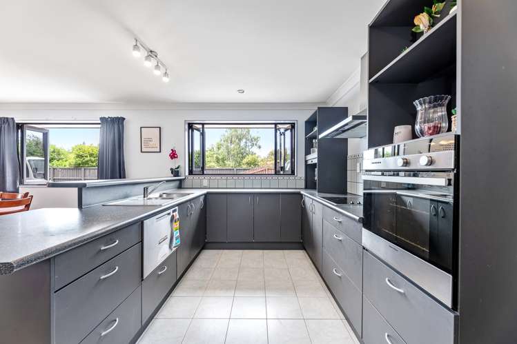 38b Dillons Point Road Islington_6