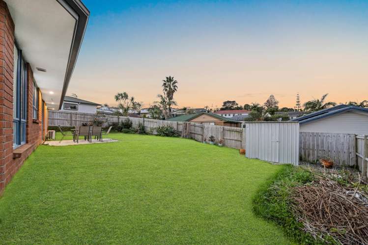 29 Broadfield Street Massey_14