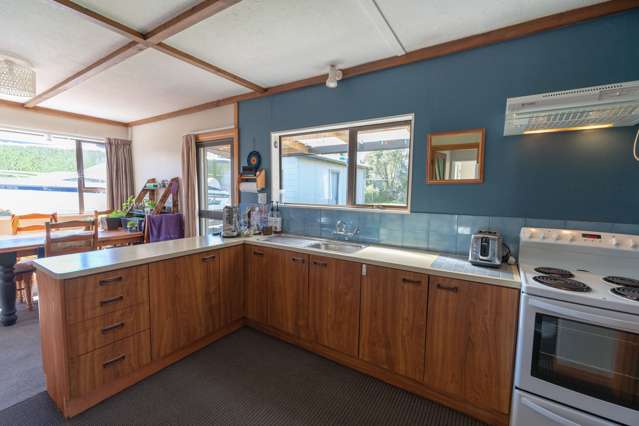 39 Home Street Manapouri_3