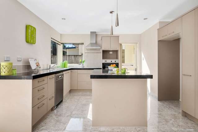 6 Bezar Place Flat Bush_1