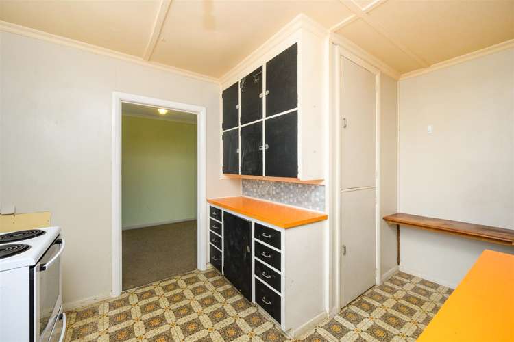 32 Follett Street Marton_17