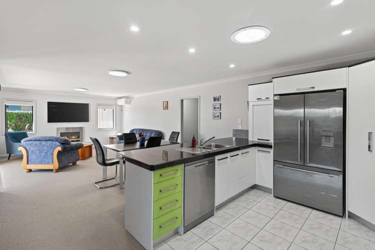 1 Bellbird Rise Pyes Pa_5