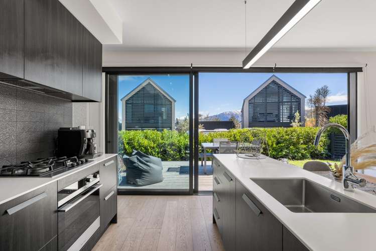 27c Falconer Rise Jacks Point_3