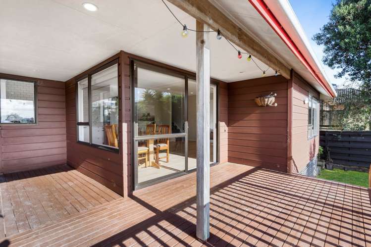 1/1 Riverview Road New Lynn_11