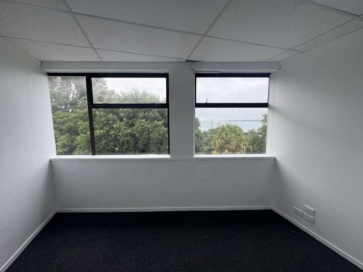 Unit B/747 Whangaparaoa Road Whangaparaoa_13